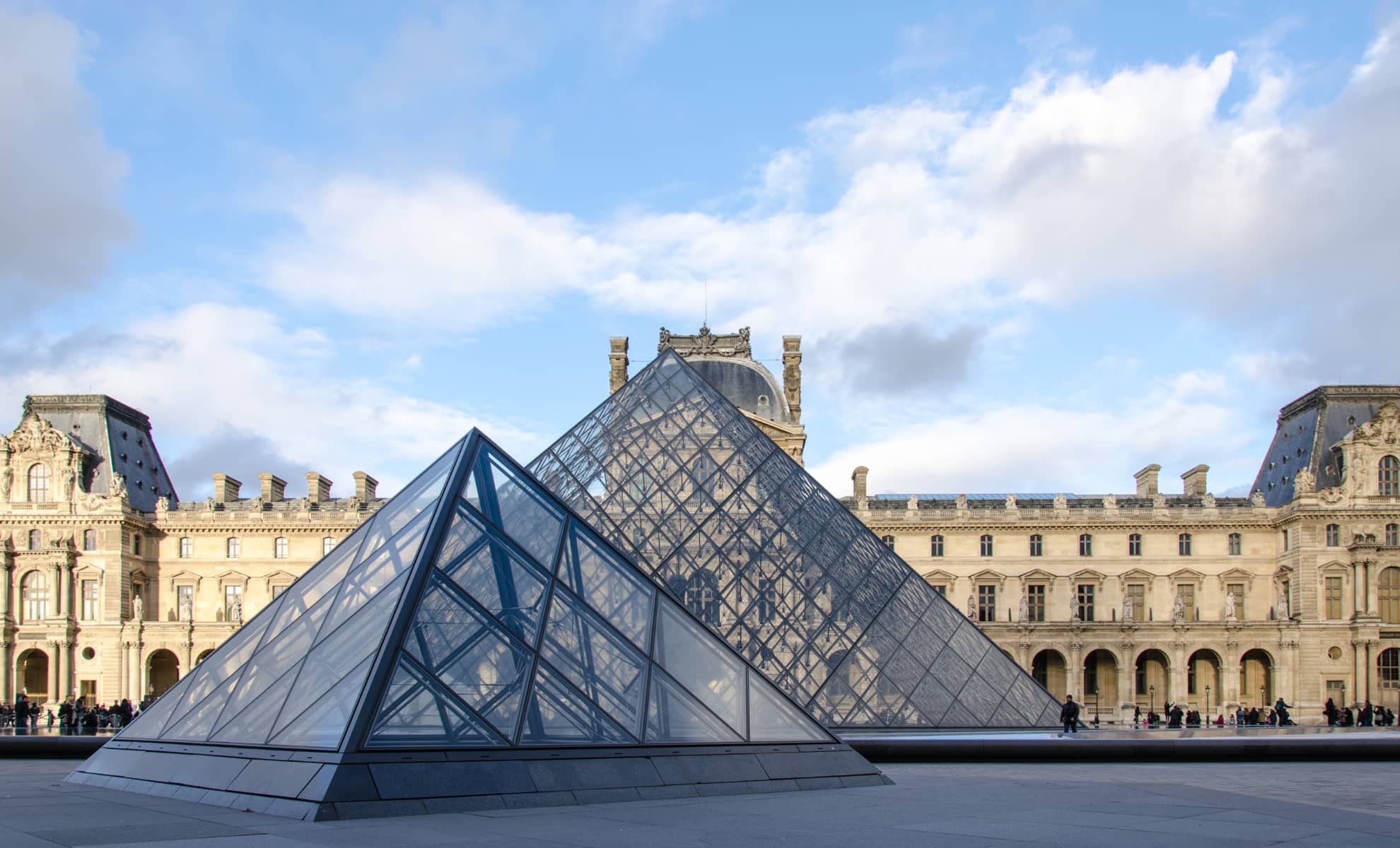 Le musée du Louvre , Paris