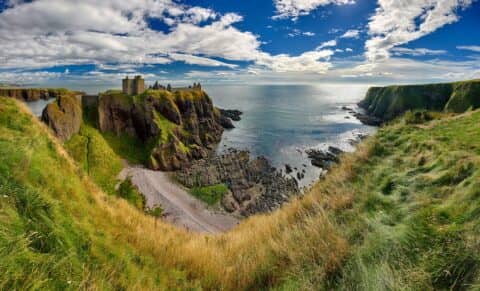 Découvrez l'Écosse : Terre de légendes et de paysages envoûtants !