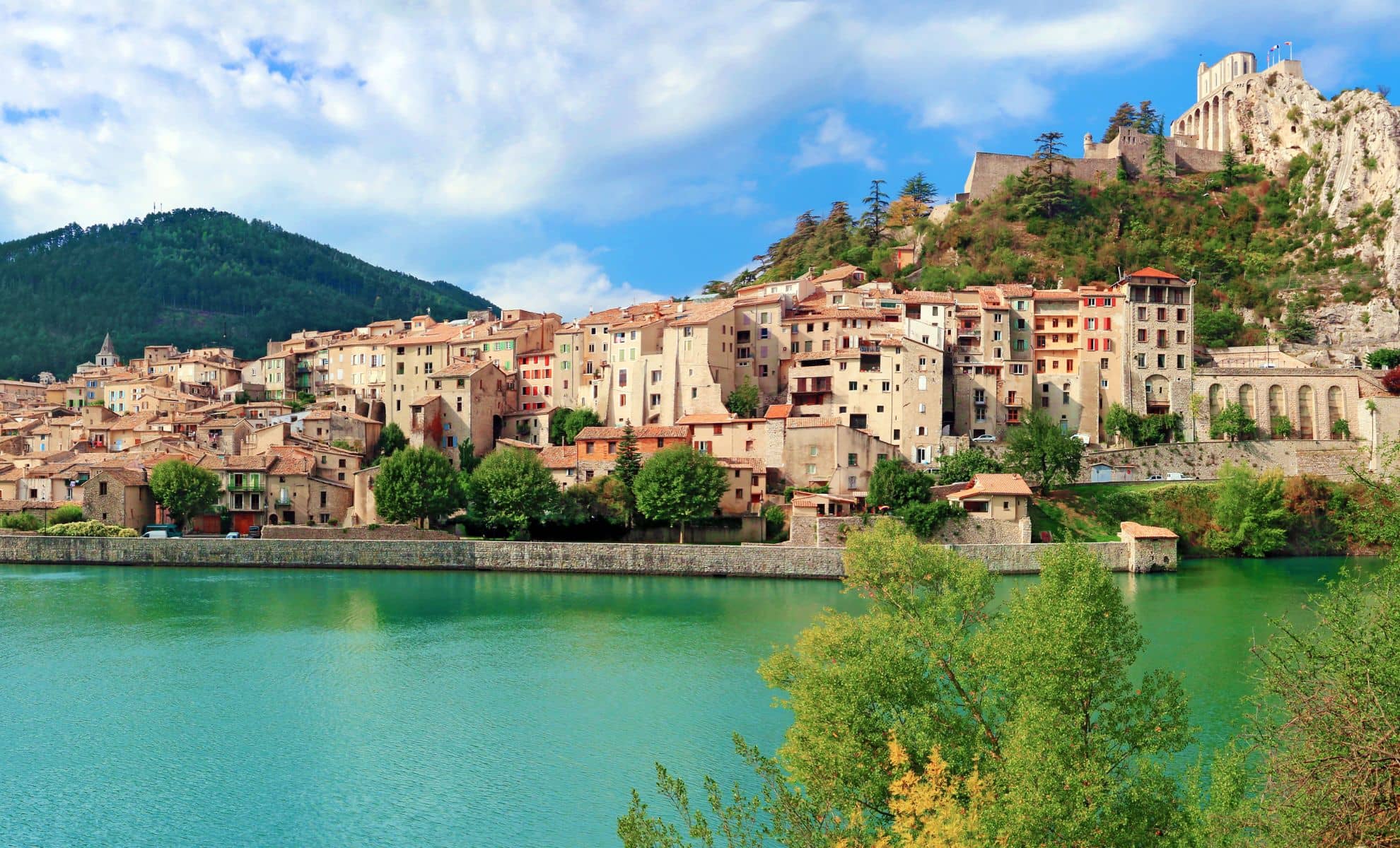 La vieille ville de Sisteron , France