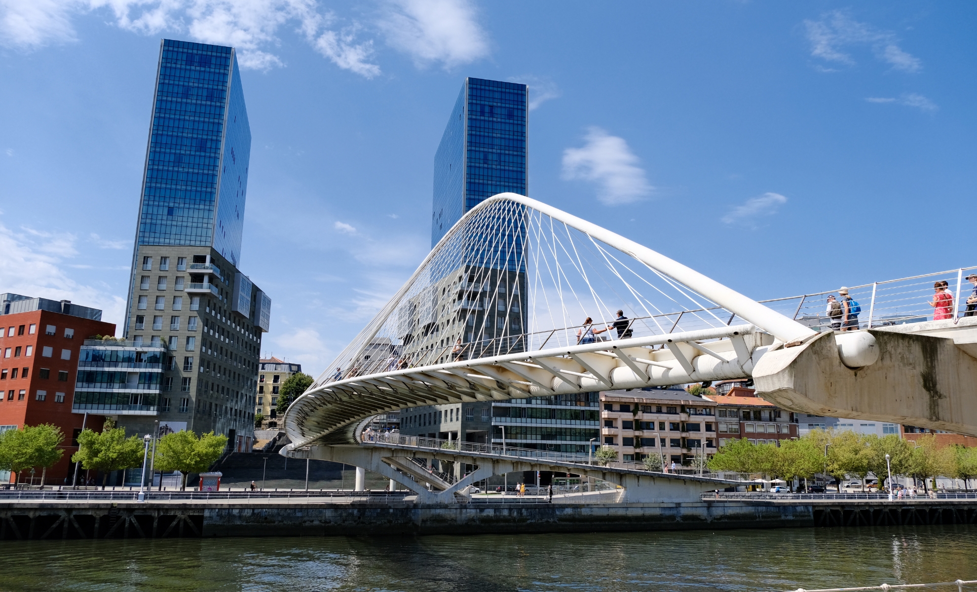 Le pont Zubizuri à Bilbao