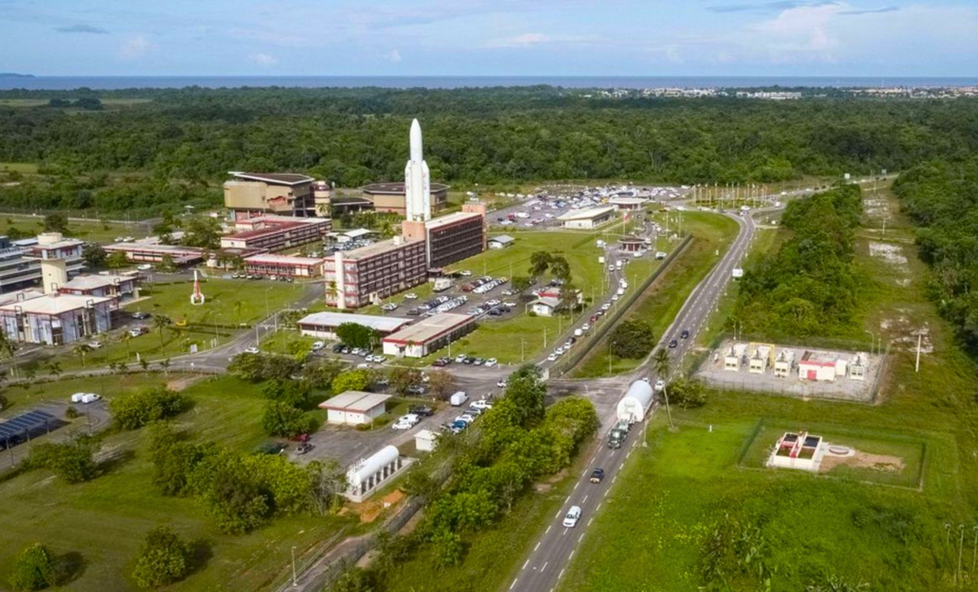 Le centre spatial de Kourou , Guyane française