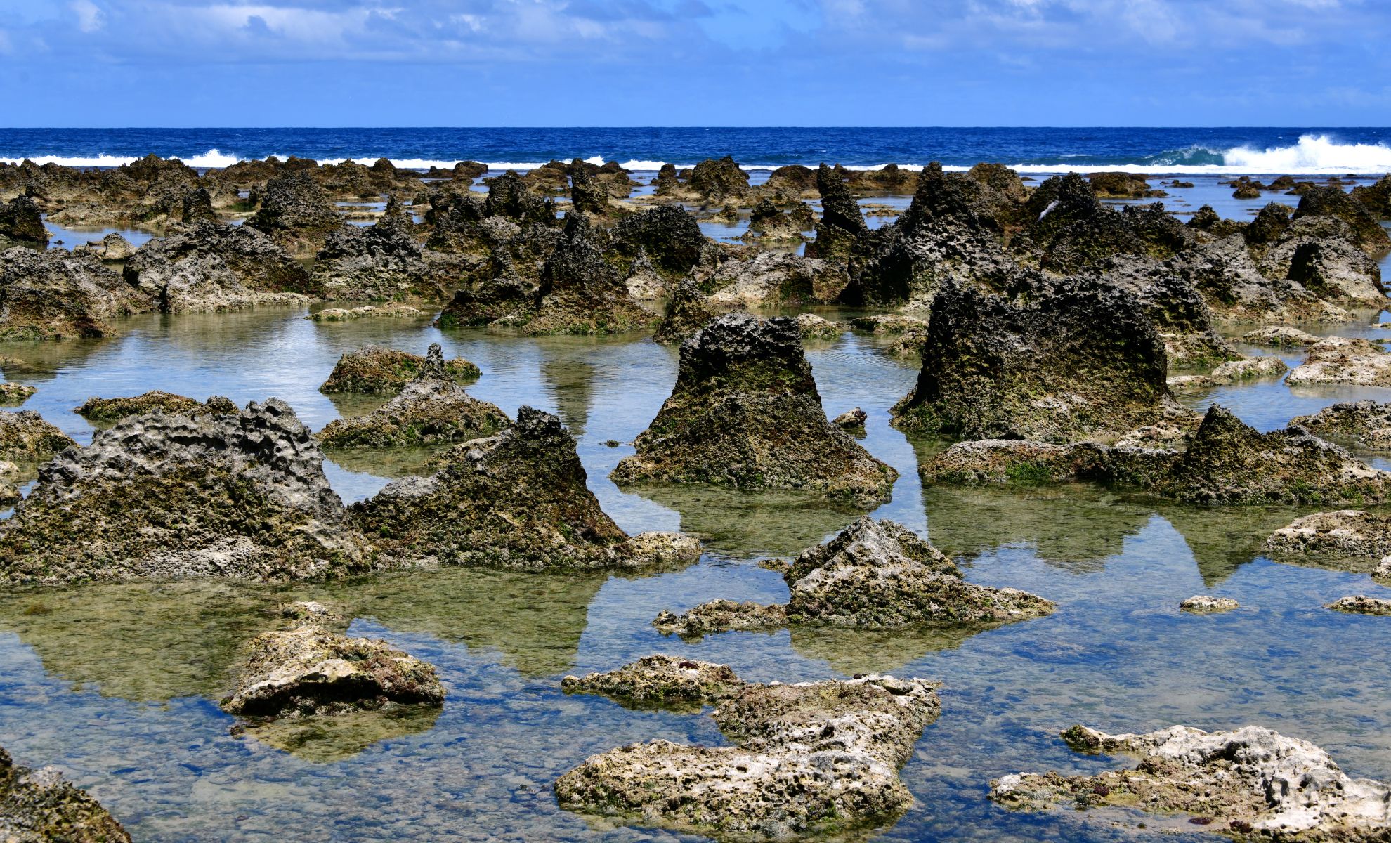 Le récif Command Ridge près d'Anibare ,Nauru