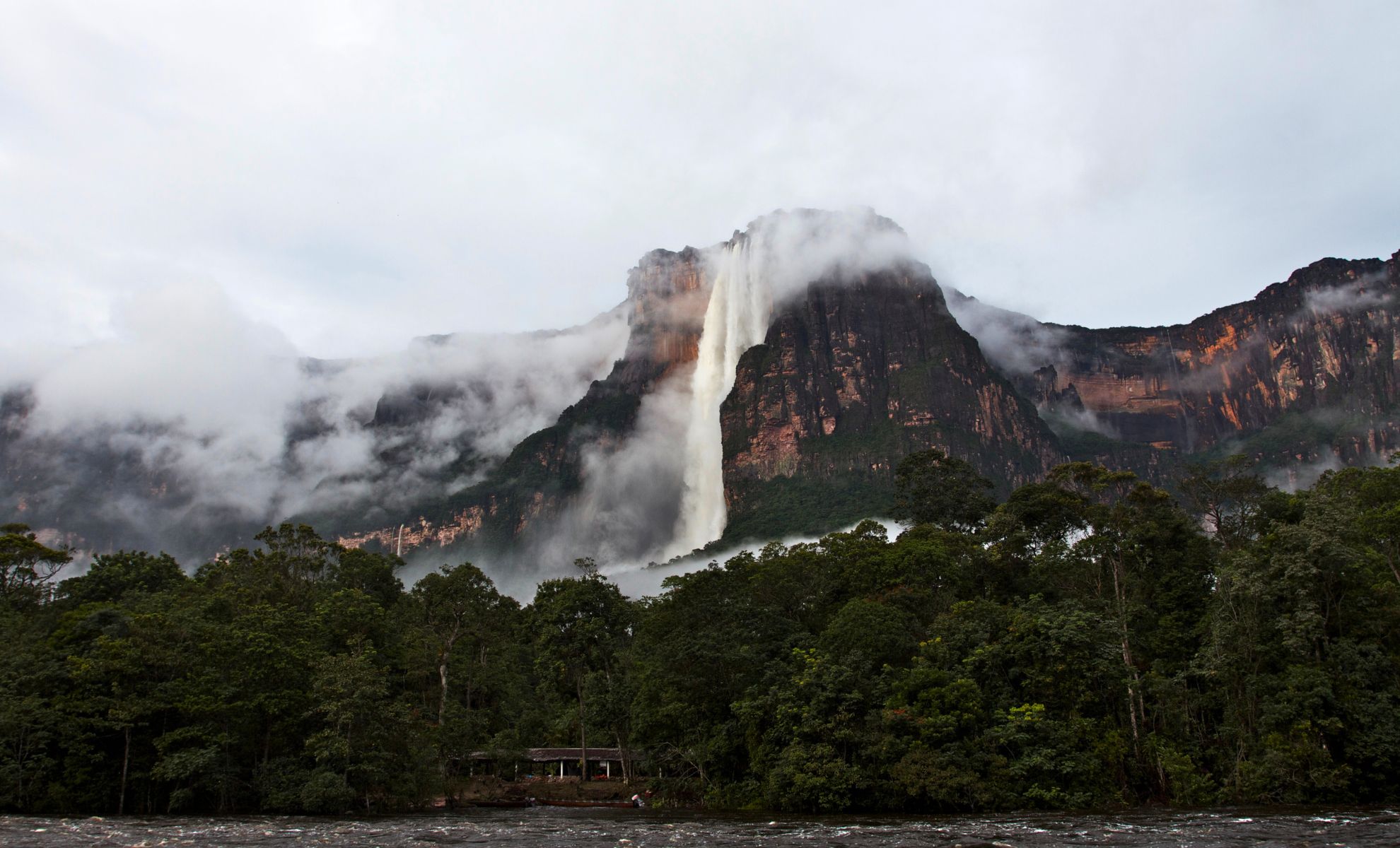 Les chutes Salto Angel , Venezuela