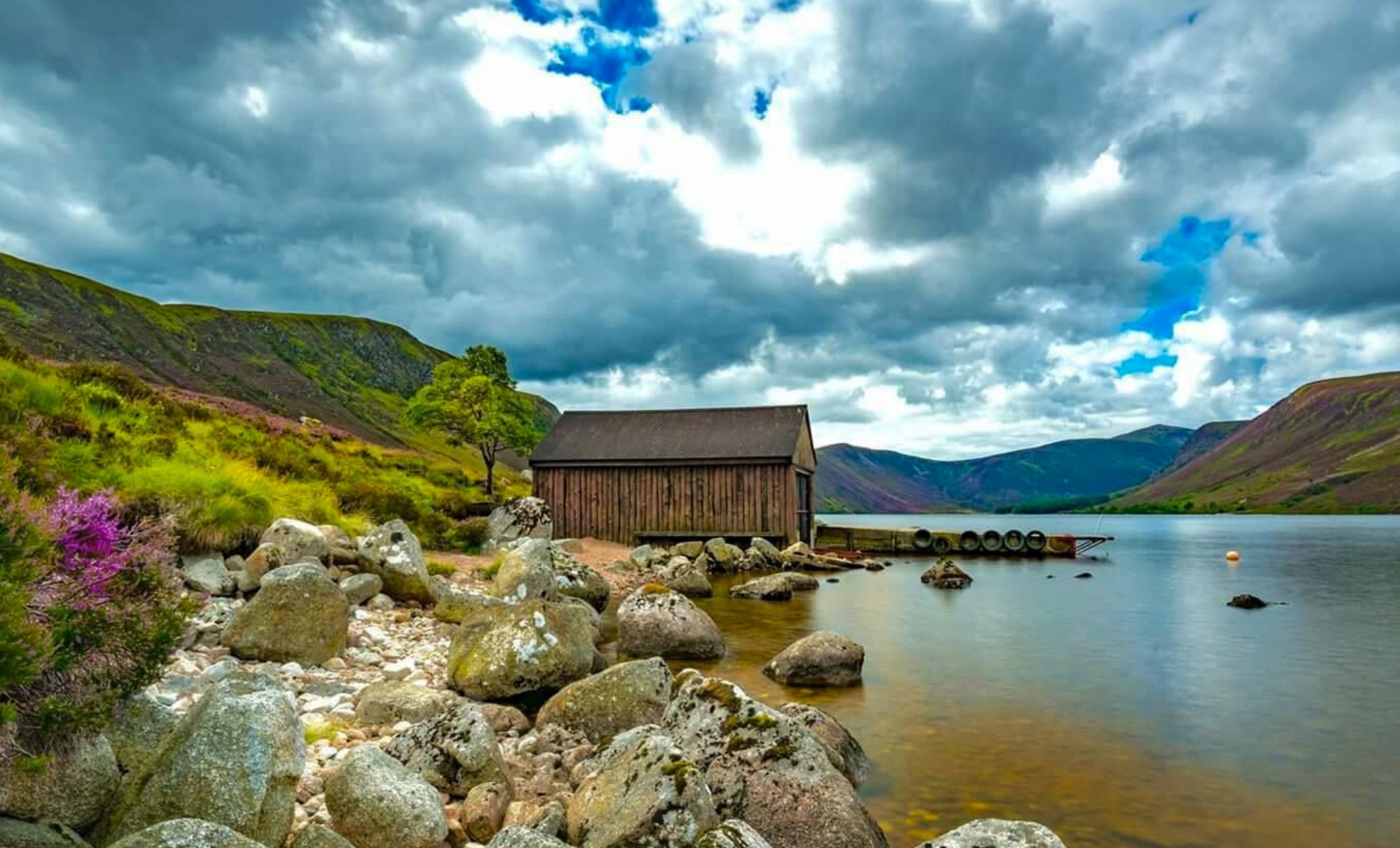 Loch Muick à Aberdeenshire, Écosse