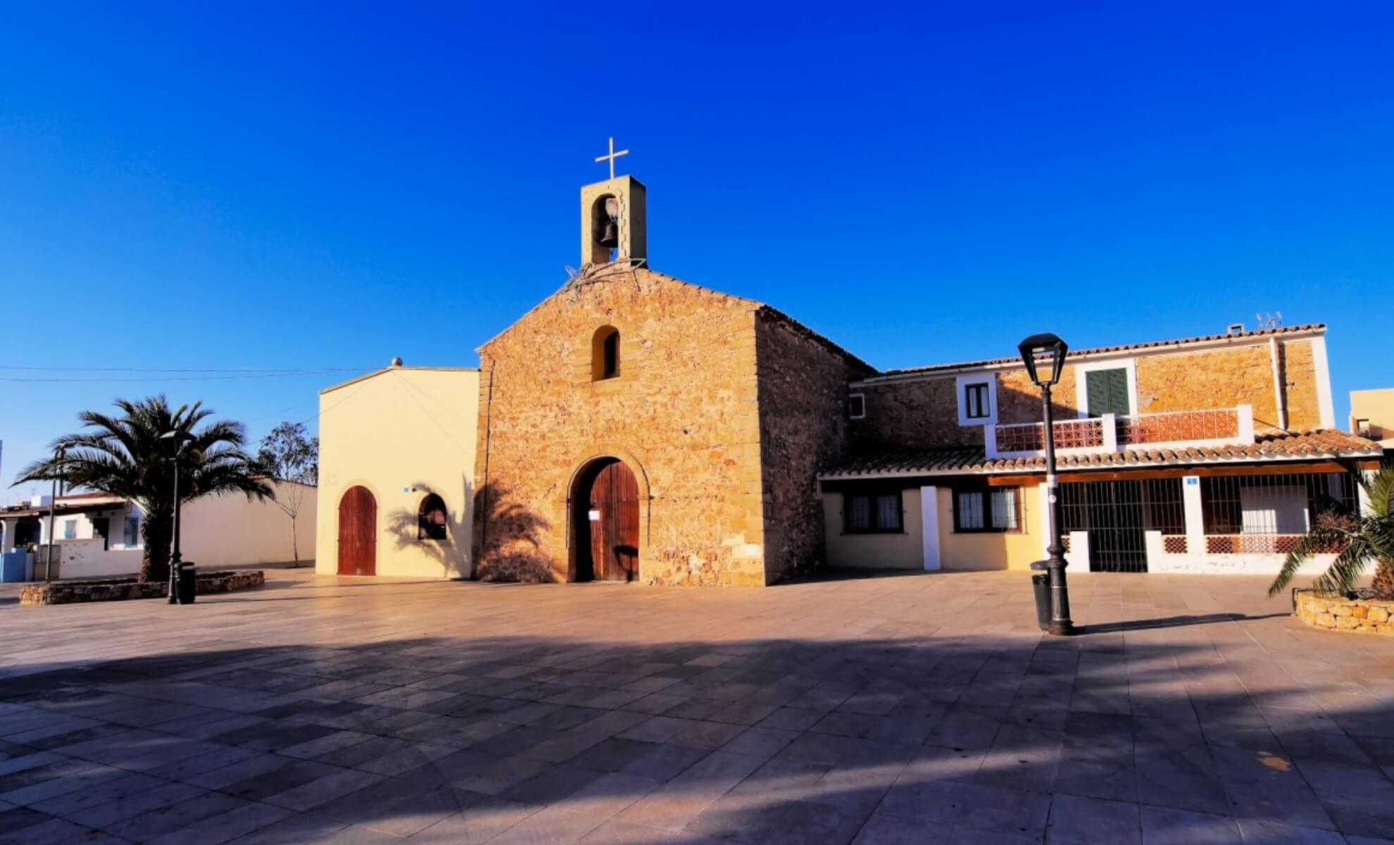 L'église du village de Sant Ferran, île de Formentera, Espagne