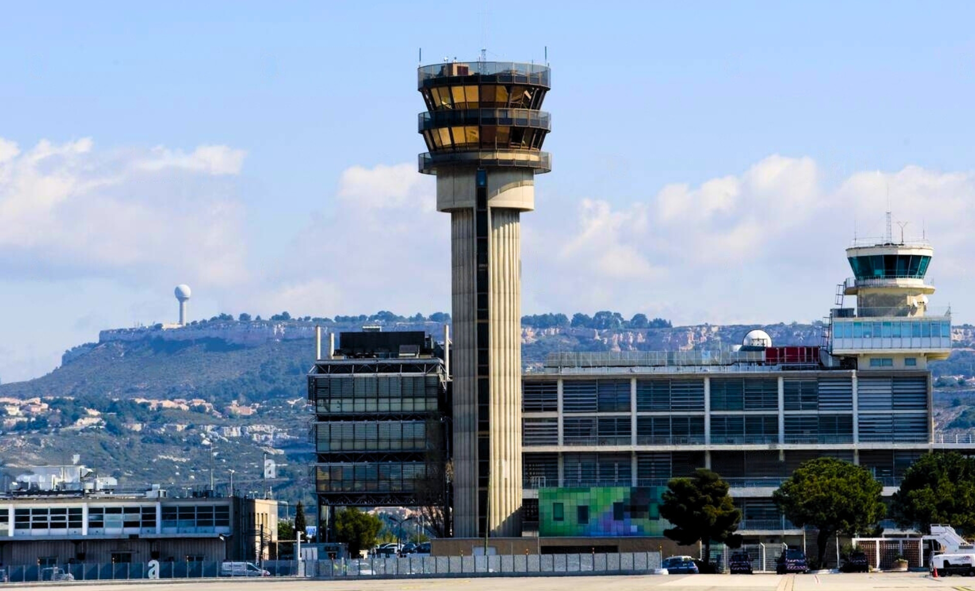 Tour de contrôle de l'aéroport de Marseille-Provence