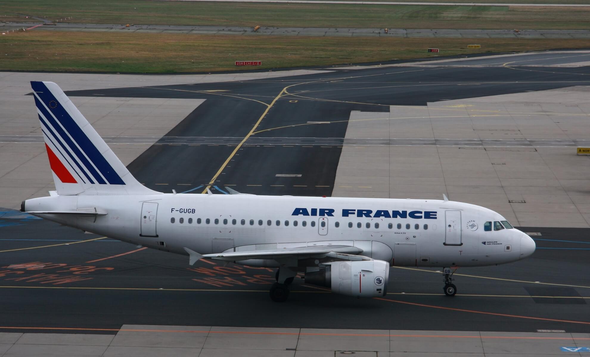 Un avion A318 de la compagnie aérienne Air France
