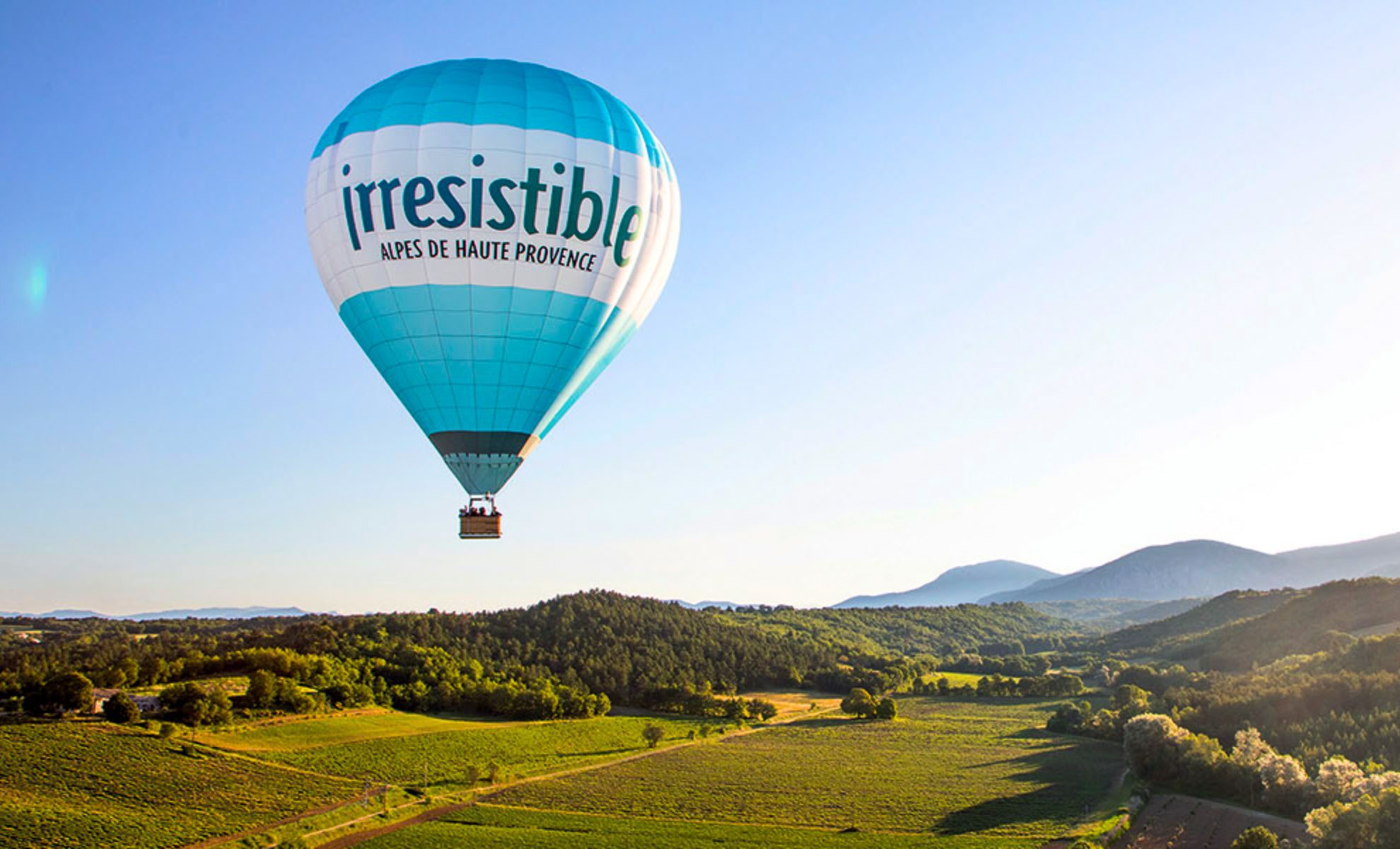 Vol en montgolfière sur les Alpes-de-Haute-Provence, France