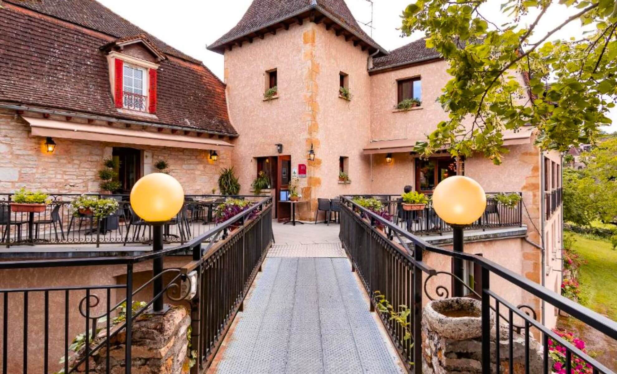 L’hôtel restaurant le Cantou 354, Loubressac, France