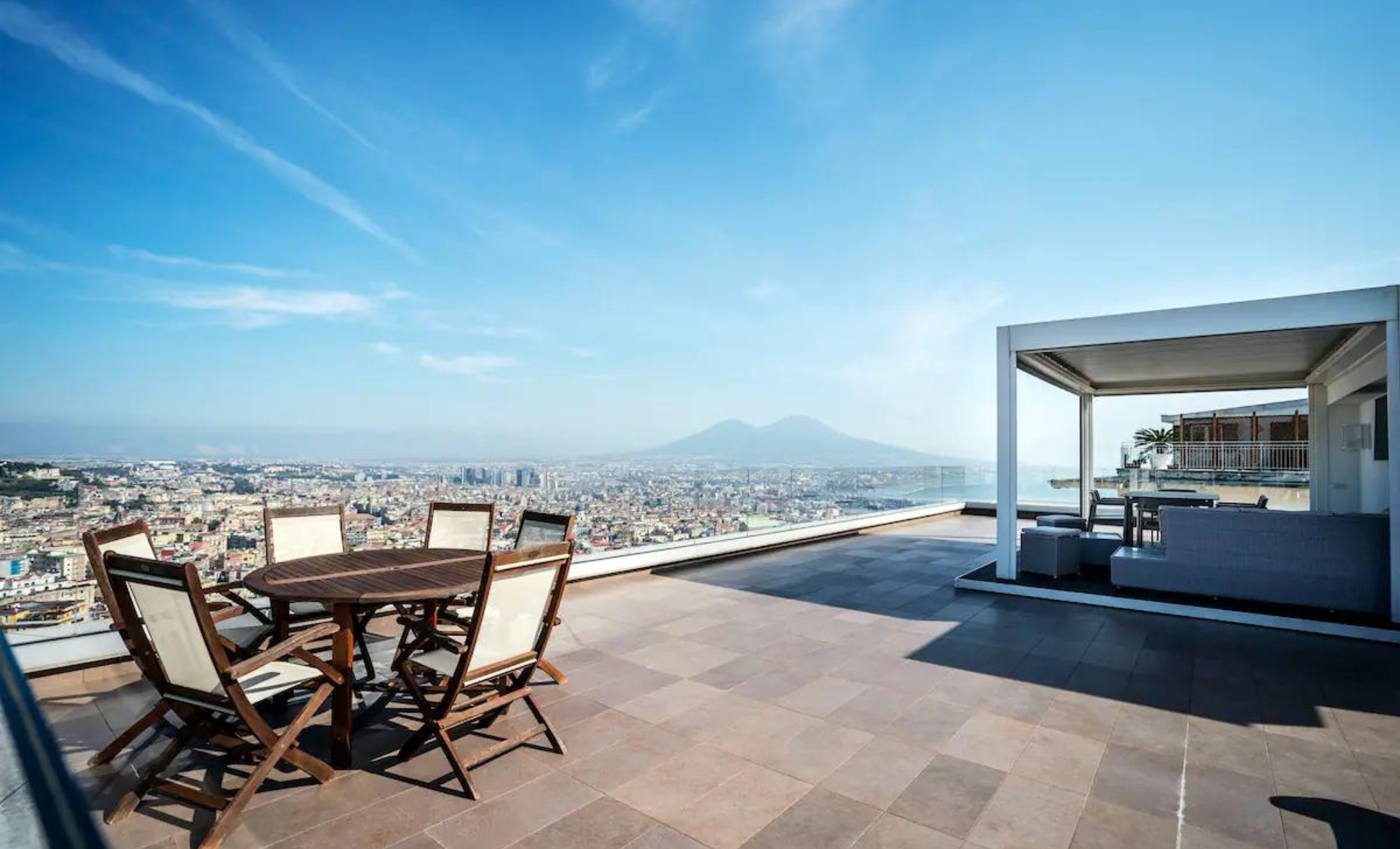 Le Terrazza Manù-Loft avec vue sur le Vésuve, Naples, Italie