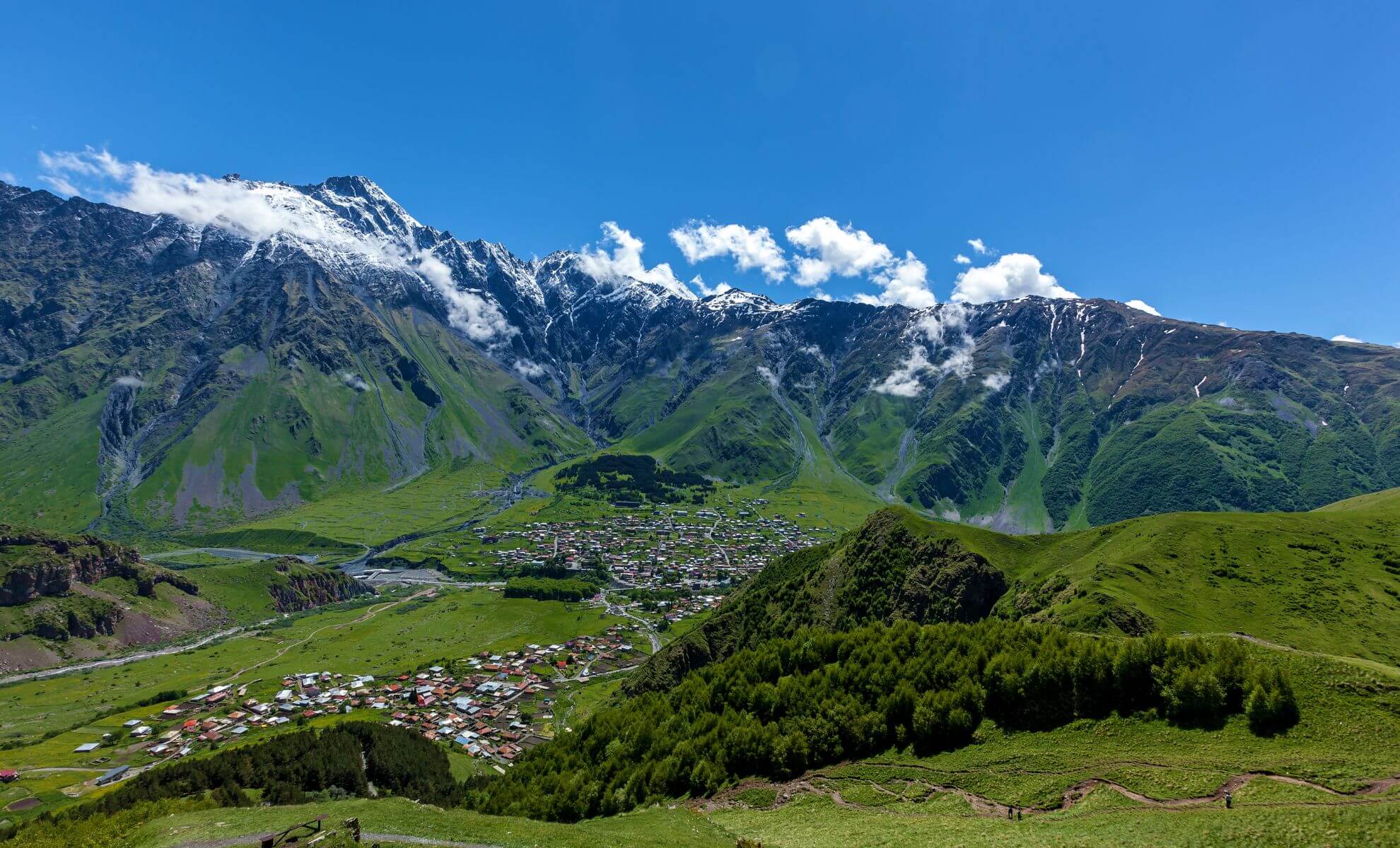 Le village Kazbegi, Géorgie