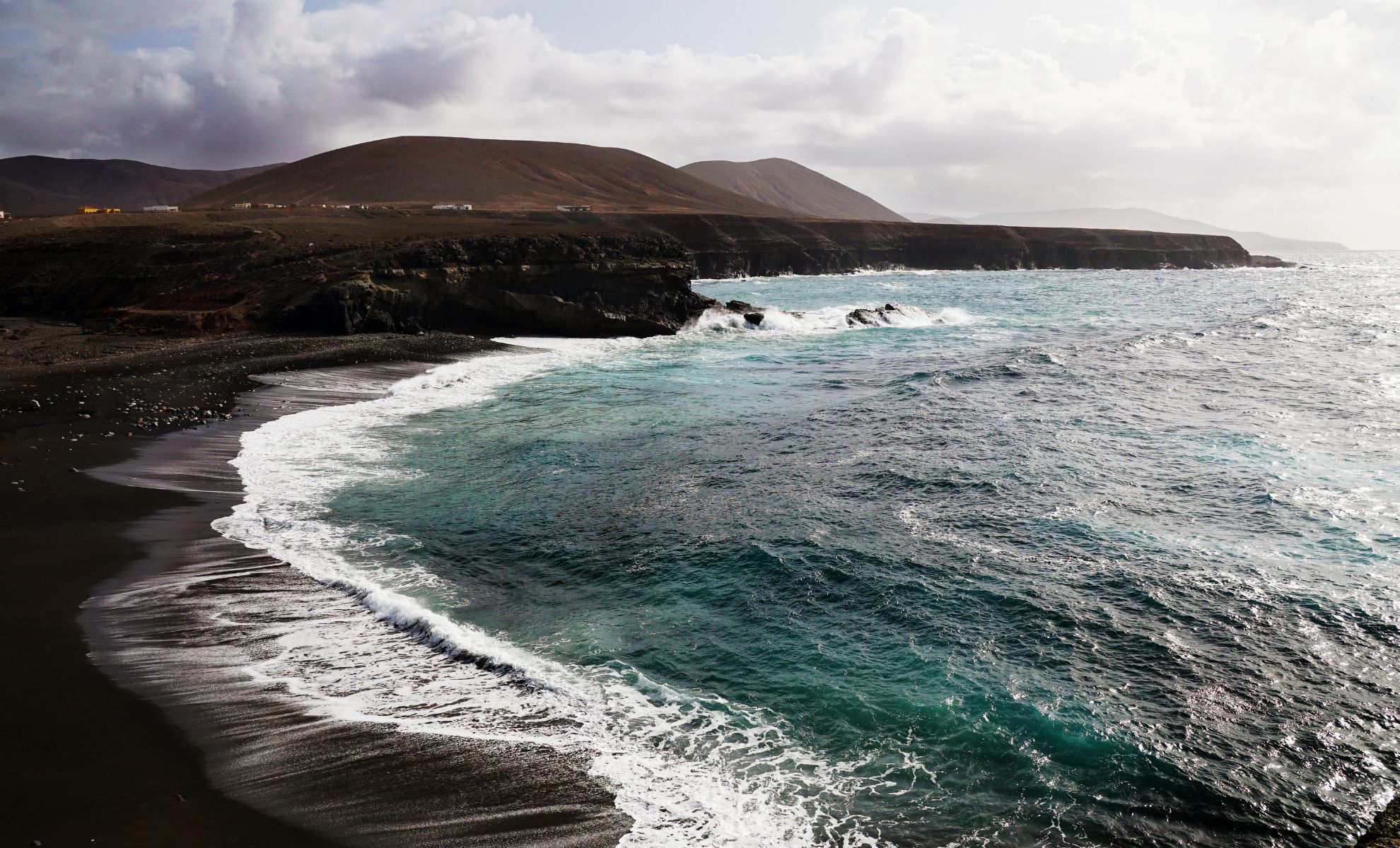 La plage noire de Ajuy, Espagne