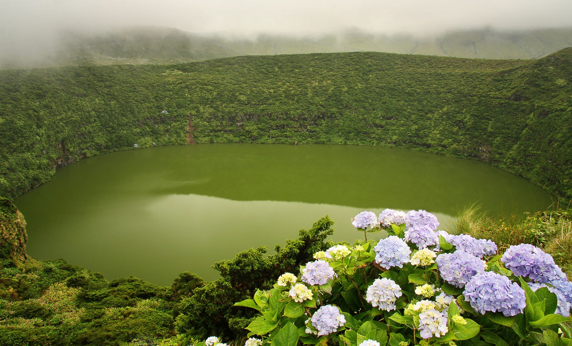 Le Lac Funda, l’île de Flores, Archipel des Açores