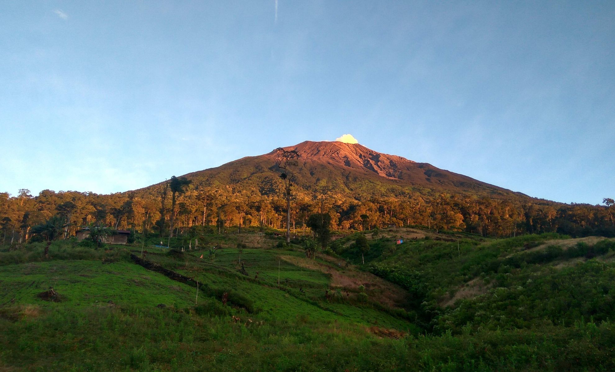 Le mont kerinci, Indonésie