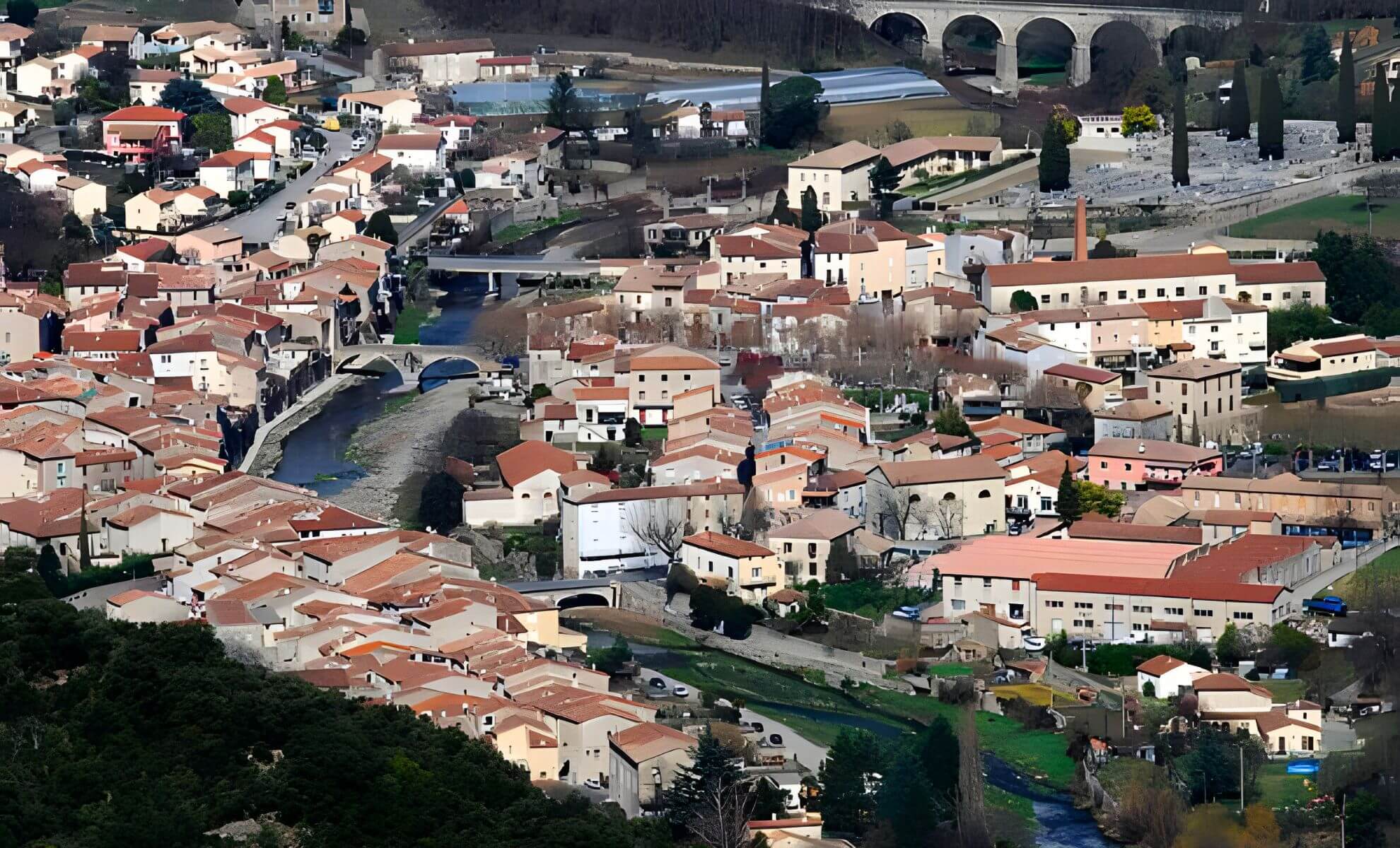 Le village de Sumène, France