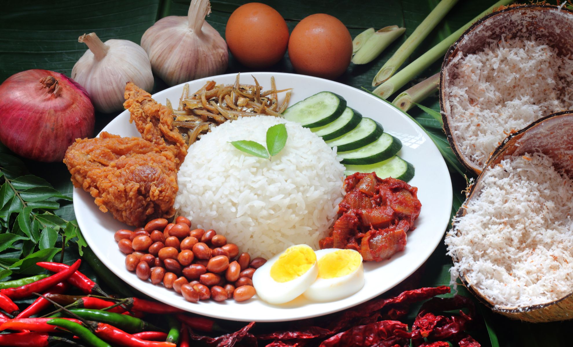 Nasi lemak plat de la cuisine malaisienne