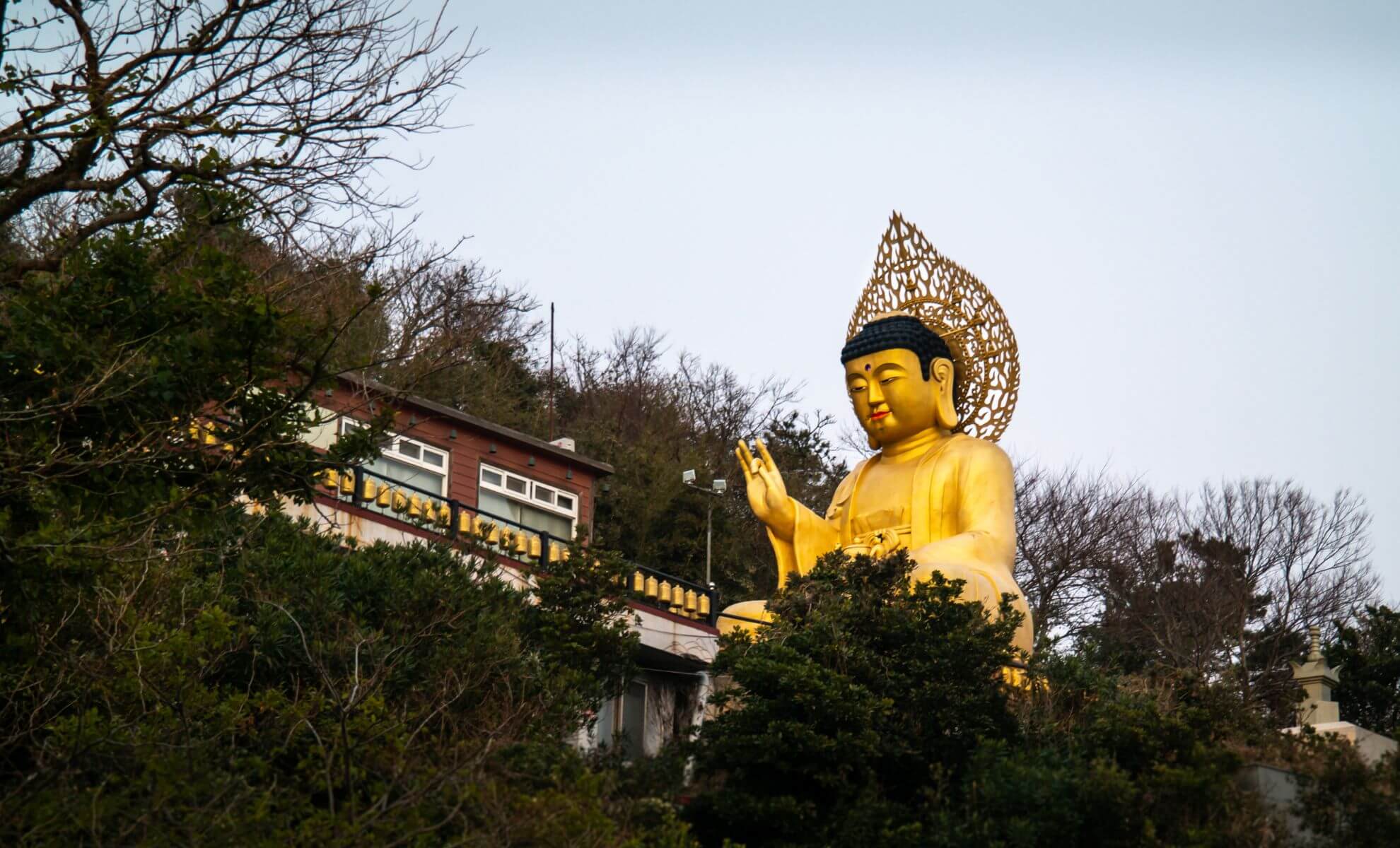 Un temple bouddhiste sur l’île de Jeju, Corée du Sud