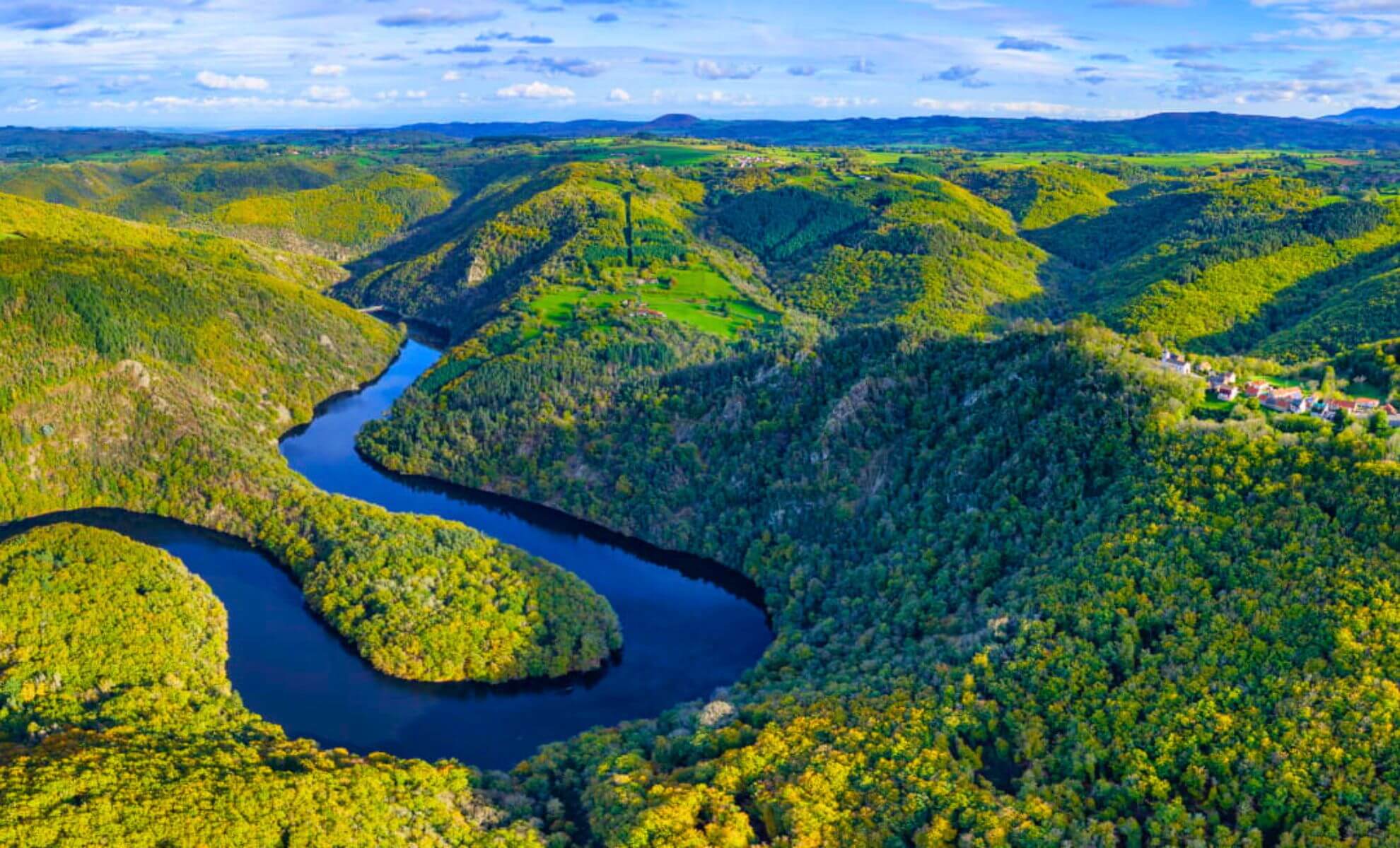 Le méandre de Queuille en France
