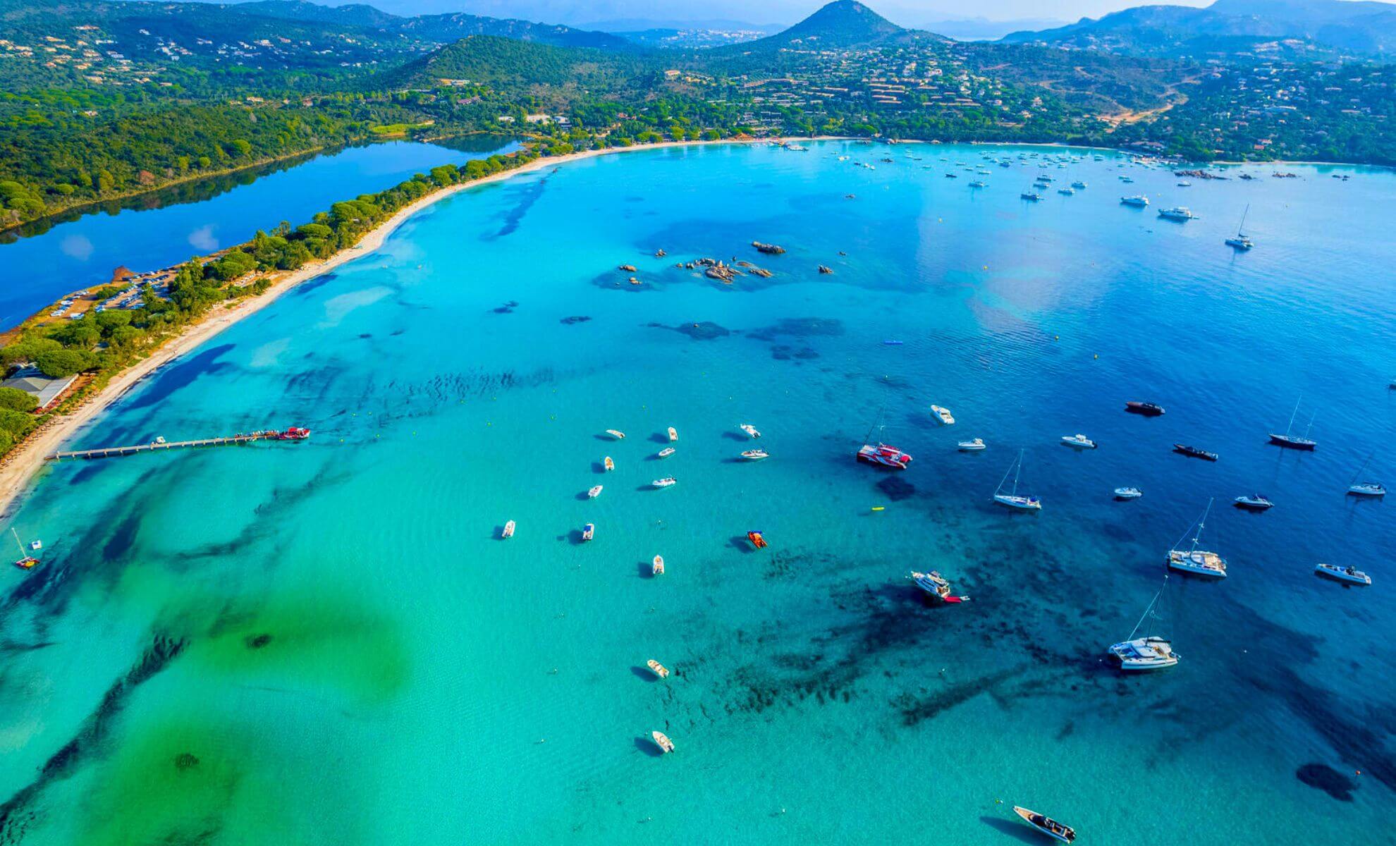 La plage de Santa Giulia en Corse