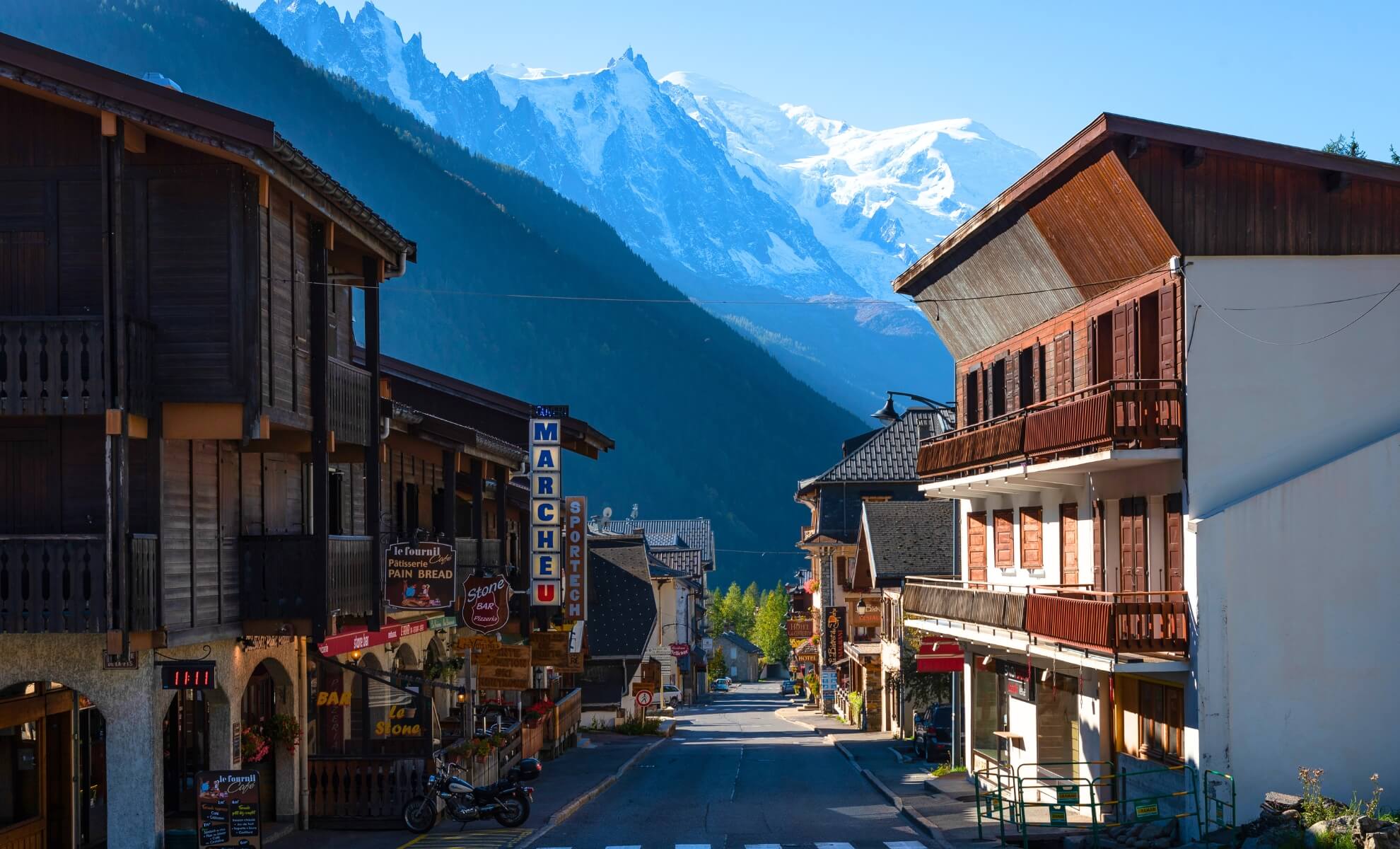 Village au pied du Mont-Blanc